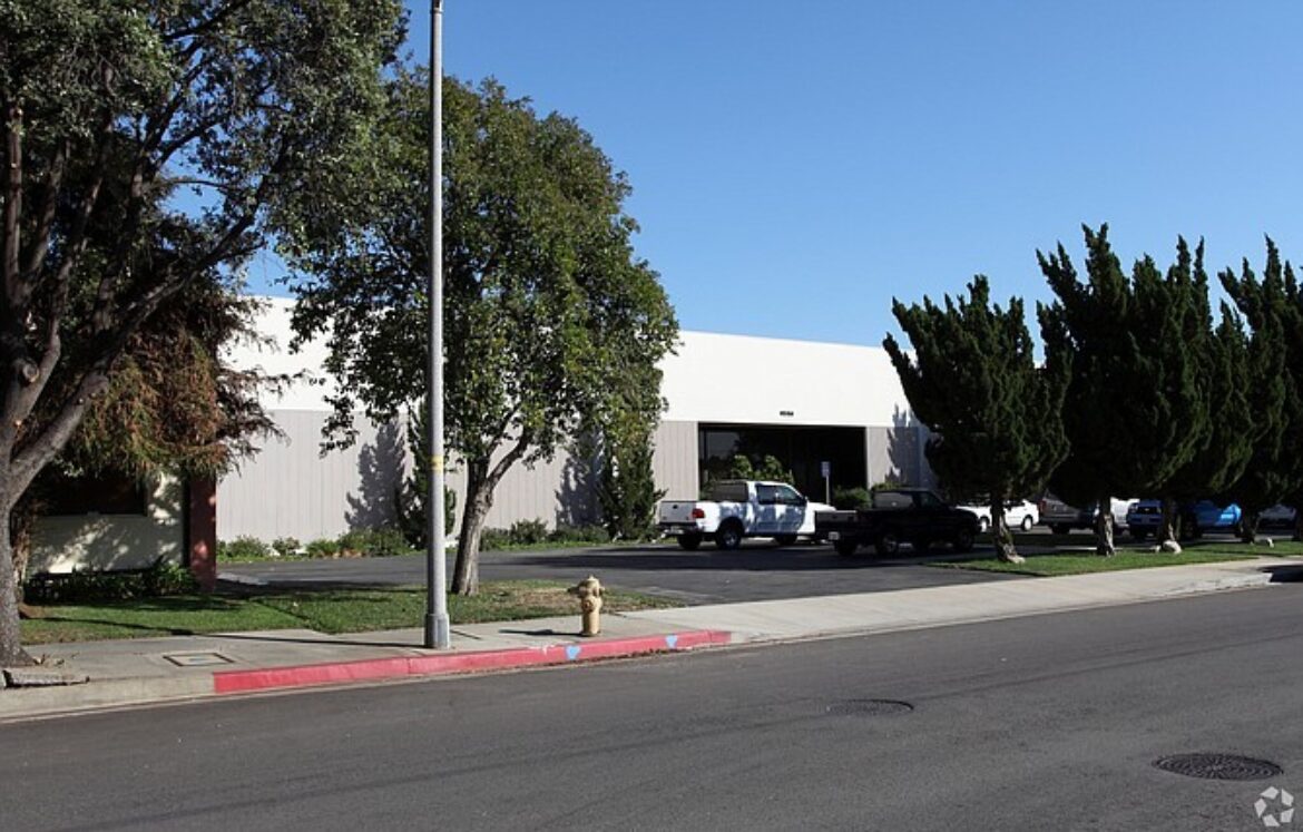 Moving Company Signs Chatsworth Warehouse Lease